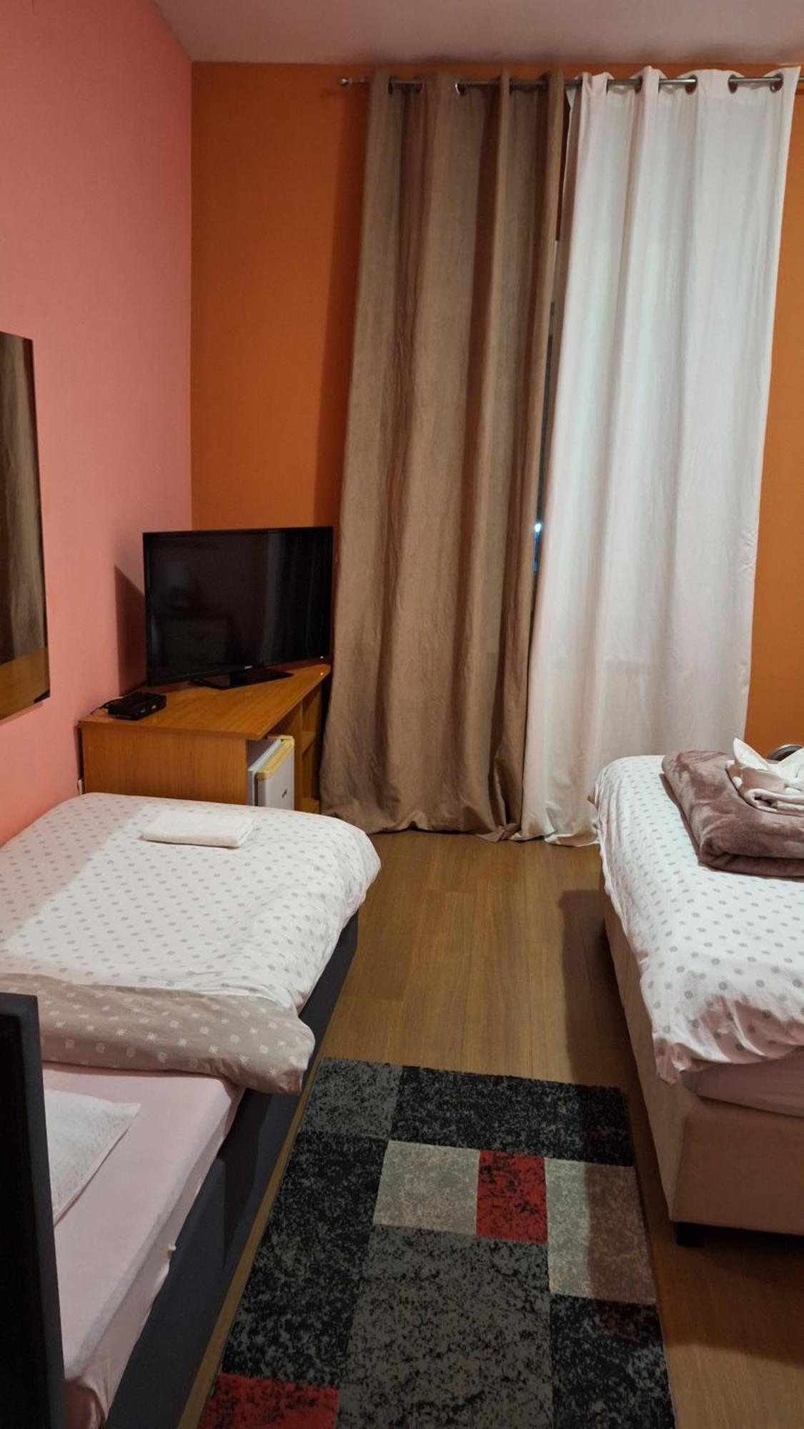Guest House Sv. Nikola Dugo Selo Екстериор снимка