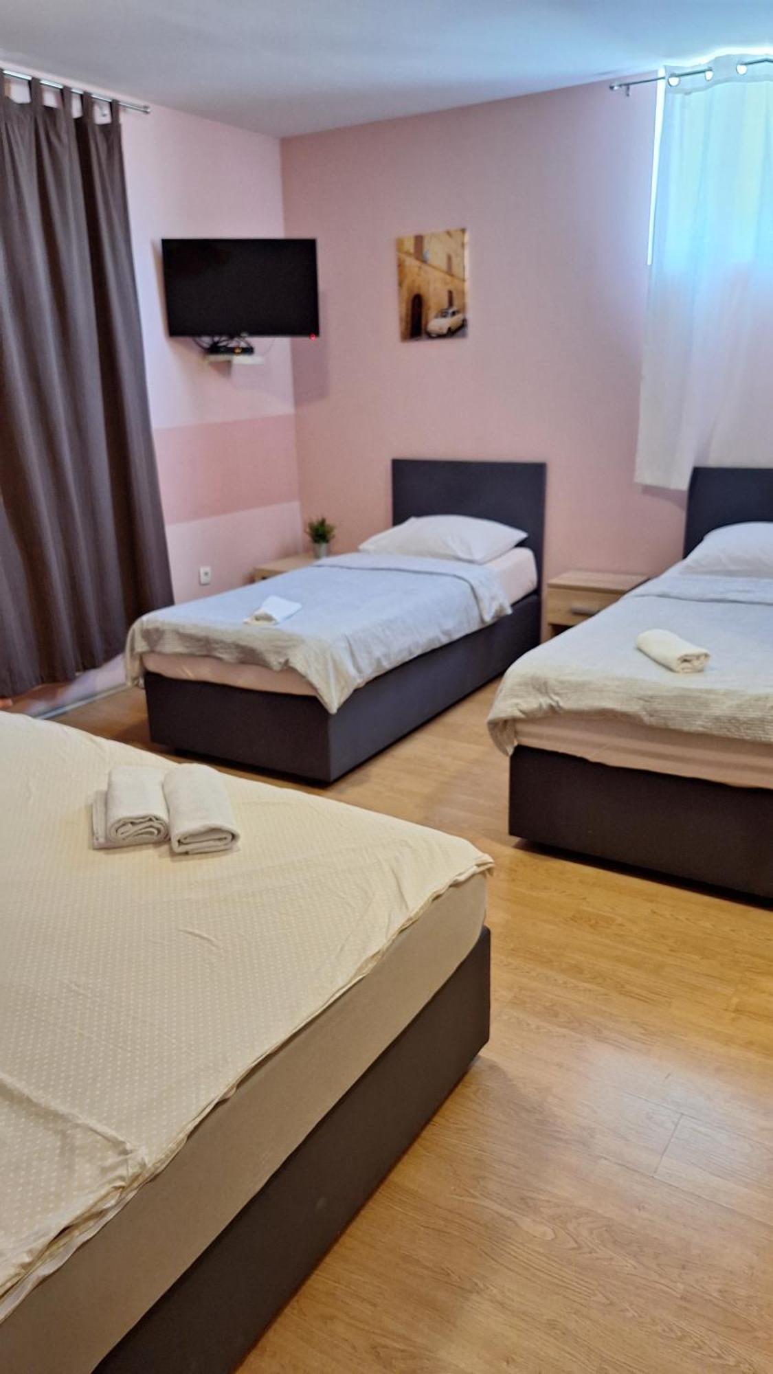 Guest House Sv. Nikola Dugo Selo Екстериор снимка