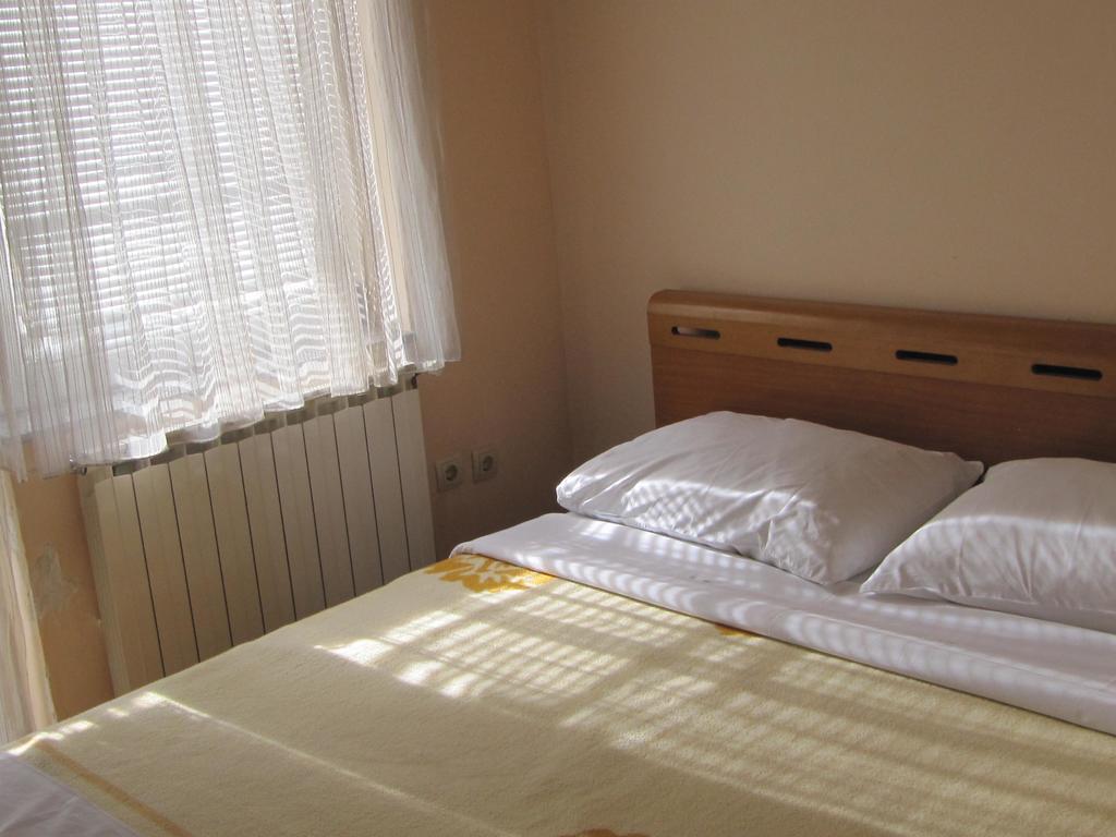 Guest House Sv. Nikola Dugo Selo Екстериор снимка