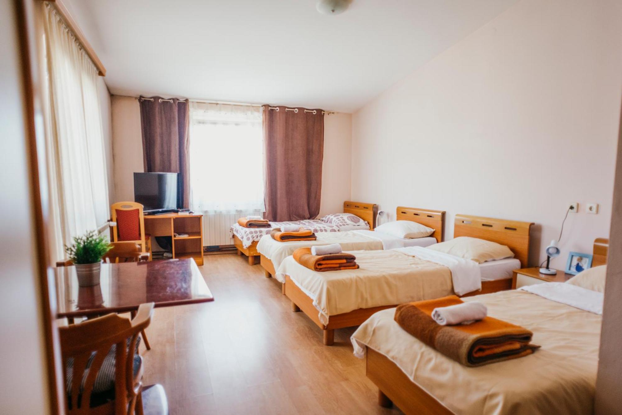 Guest House Sv. Nikola Dugo Selo Екстериор снимка