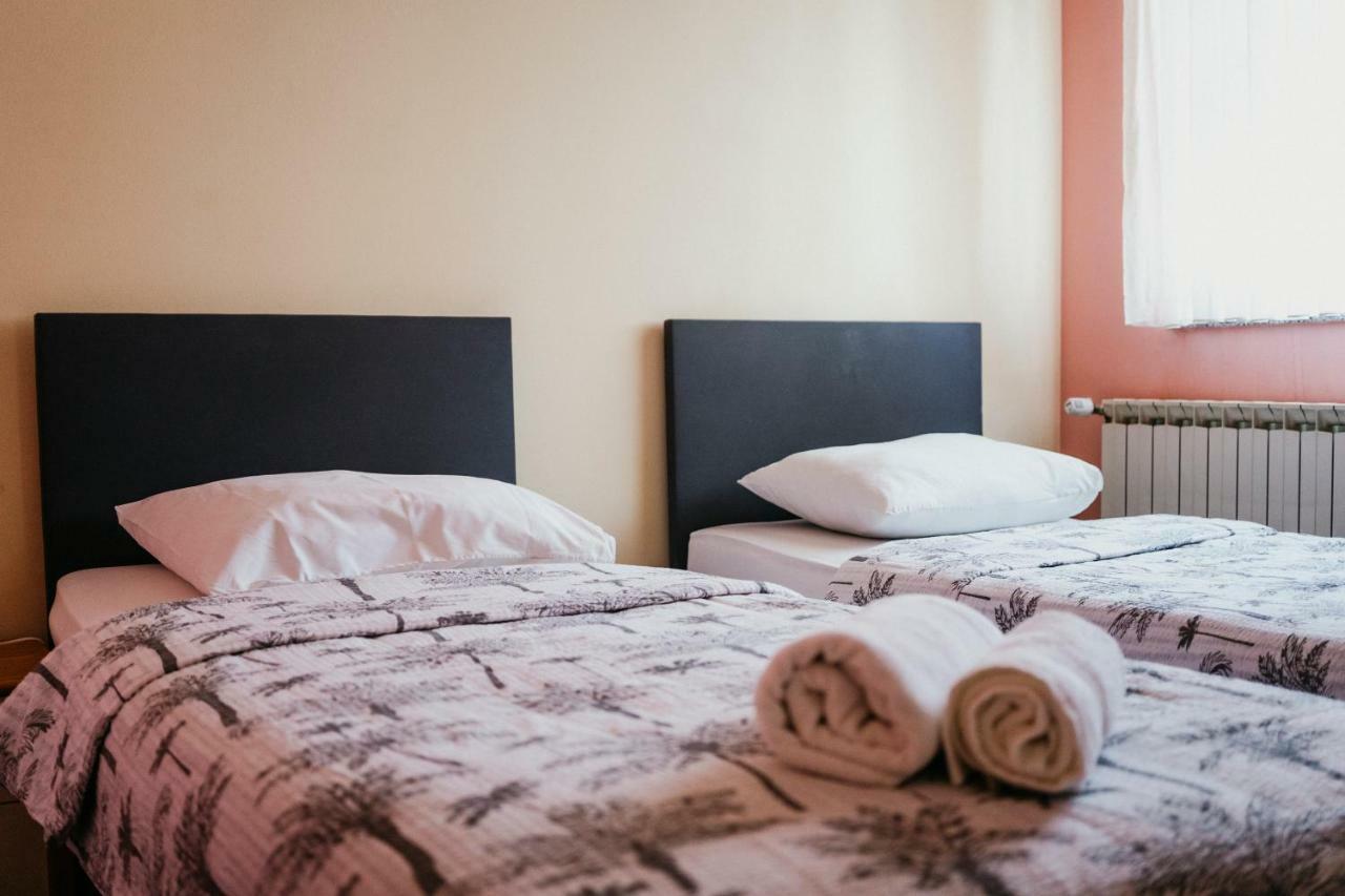 Guest House Sv. Nikola Dugo Selo Екстериор снимка