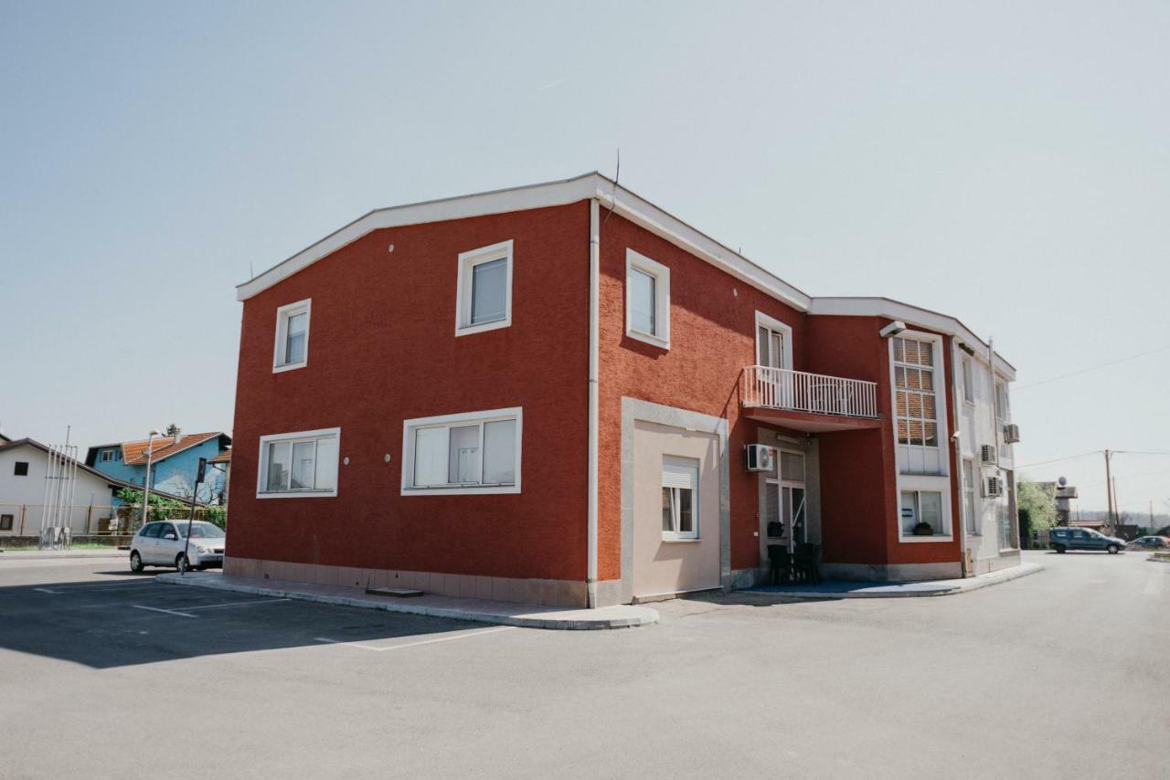 Guest House Sv. Nikola Dugo Selo Екстериор снимка